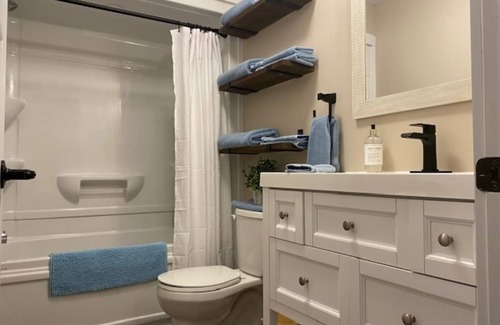 West End Apartment | East Coast Serenity - 2 Bedroom Suite