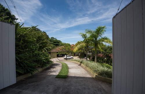 Ponta Leste House | East end. Spectacular seafront house with 7 bedrooms, private beach.