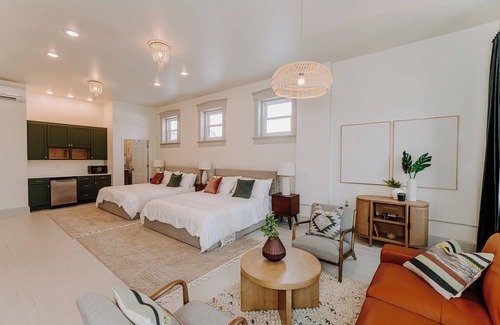 Madison Apartment | East Main Lofts - Boho 203