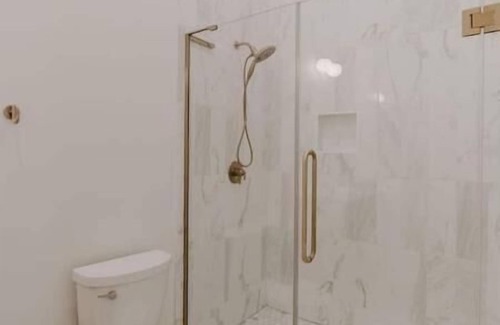Madison Apartment | East Main Lofts - Minimalist 302