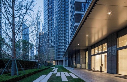 Huaihai Road Commercial Area Apartment | Eastern Hub - Brand New Apartment, Walk to People Square, Bund, Yuyuan Garden