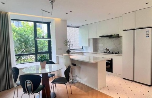 Shanghai Apartment | Eastern Hub - Designer Apartment with Open Kitchen and Super Large Sofa