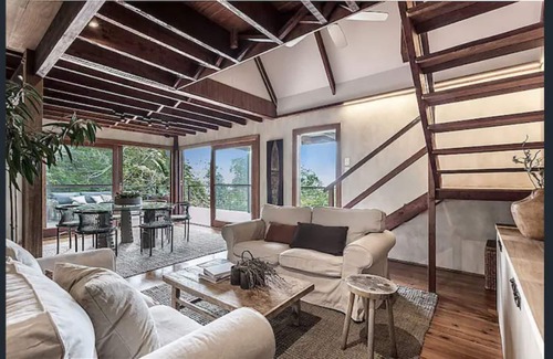 Montecollum Cottage | EASTERN RISE-Unique Artisan home Byron Hinterland