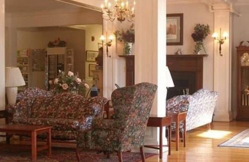 North Conway Resort | Eastern Slope Inn Resort Timeshare Rental July 9th to 16th only. Price reduced!