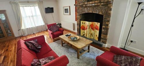 Bettystown House | Eastham Cottage Betaghstown