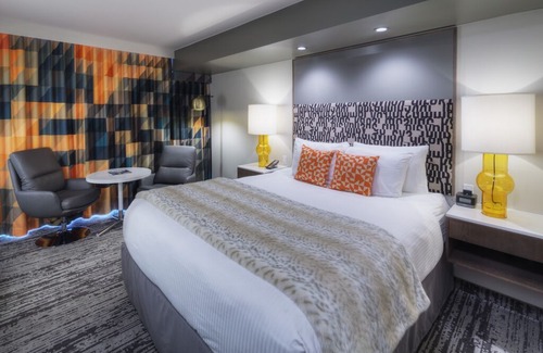 Lloyd District Hotel | Eastlund 3 x 1 King in Portland