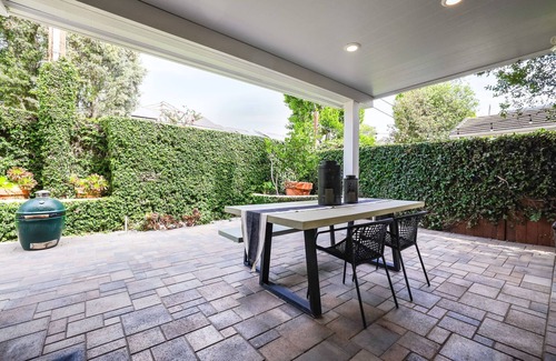 East Side Costa Mesa House | Eastside Costa Mesa Home Walking Distance to Back Bay Newport Beach