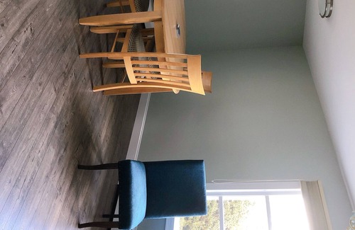 Readville House | Easy access! 1br, 5 min walk to T train, easy access to Highway