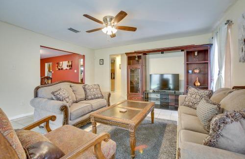Read Boulevard West House | Easy Access to US-90 and Near Dtwn New Orleans Home