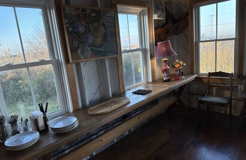 Block Island Cottage | Easy Breezy—on the Beach!