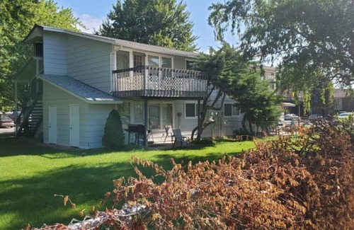 Tri-Cities Apartment | Easy Commute, Clean, Private Parking 2/1 #3507C