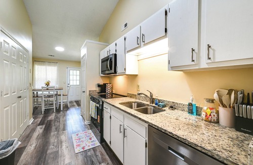 Greenville House | Easy ECU Access: Modern Home w/Patio!