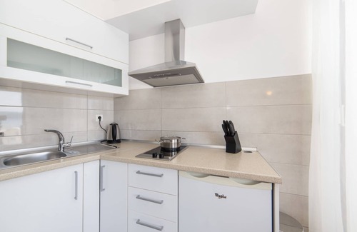 Blato Apartment | Easy going hosts, close to the beach. Beautiful sights to see and food to eat, w