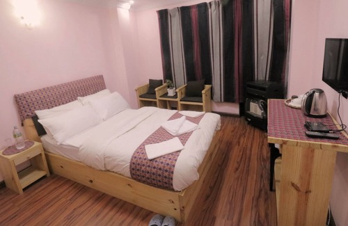 Lalitpur House | Easy Homes For Short & Long Term Stay