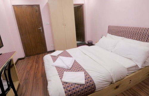 Lalitpur House | Easy Homes For Short & Long Term Stay
