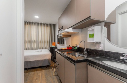 Alto da Gloria Apartment | Easy Life Campos Salles by Xtay