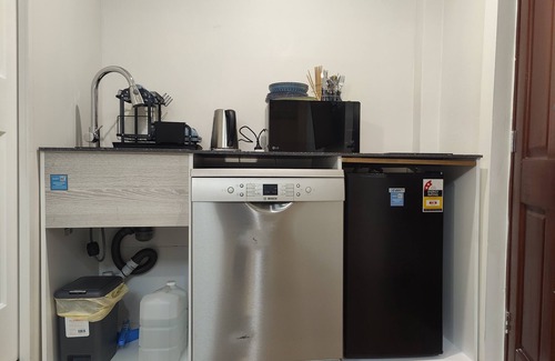 Jamboree Heights Apartment | Easy Smart Moden Accommodation for long short staying
