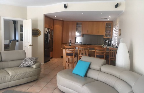 Hove House | Easy stay Beachside Hove Executive spacious duplex home . Outside heated spa