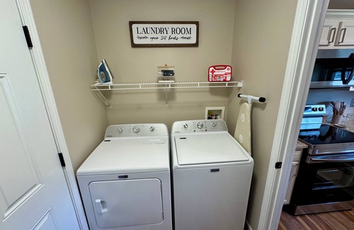 Wilmington Condo | Easy Street- The Modern Escape- 2.8 miles to WEC