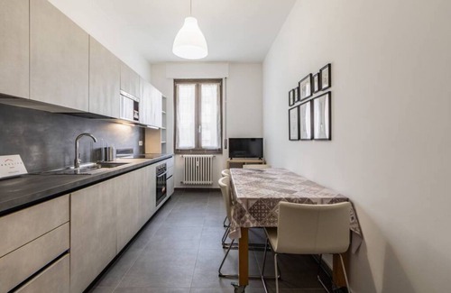 Prato Centenaro Apartment | Easylife - Elegant apartment in Viale Giovanni Suzzani, 58