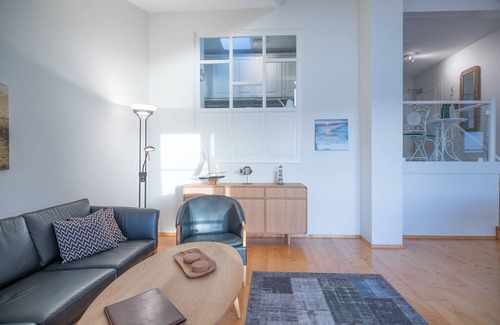 Zentrum Apartment | Ebb and flow vacation apartment for up to 2 people