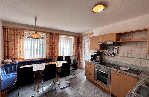 Oeblarn Apartment | EC. Appart. Nr.5 max. 8 pers. 4 bedrooms - Holiday home Karin, Sonnensiedlung 101