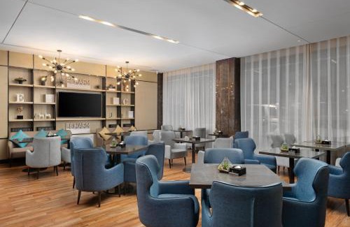 Gangbei District Hotel | Echarm Hotel Guigang Wanda High Speed Railway Station