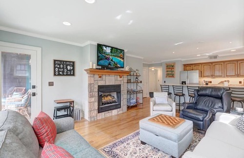 Foscoe Condo | Echota Woods 221- Entry Level Mountain Condo, One Level Living (No Stairs), Gated Resort, Indoo.