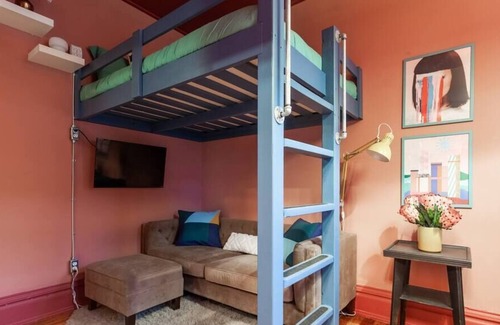Rosedale House | Eclectic Home Stunning/Stylish in Downtown KC