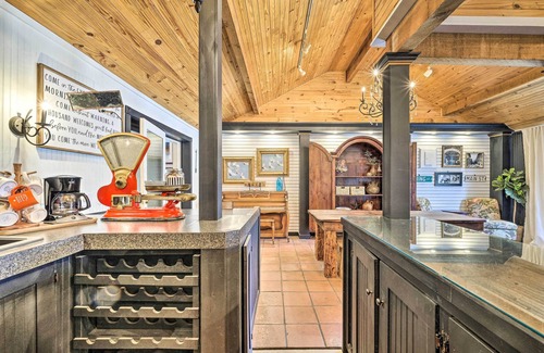 Eureka Springs Historic District Cottage | Eclectic 'Osage Cottage' in Historic District
