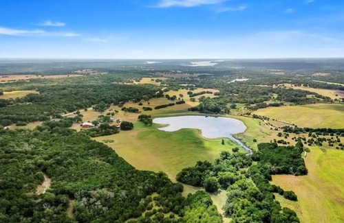 Leon Junction Apartment | [Eclipse Amenities Included]142 Acre Ranch Glamping Tent 3