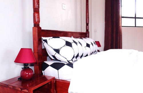 Nakuru Apartment | Eco bandas with picturesque views of Lake Nakuru