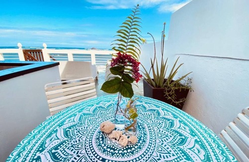 Puerto Nuevo House | Eco Beach House: Beachfront Solar Powered, Eco Beach PR Solar Powered - Family Friendly