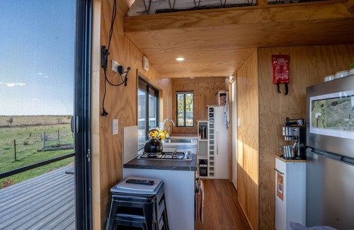 Portland Cabin | Eco-friendly Farmstay Sugarloaf