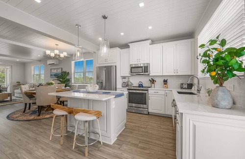 Cortez House | Eco-Friendly Home with Pool and Amazing Game Room! - Baydream Believer at Hunter
