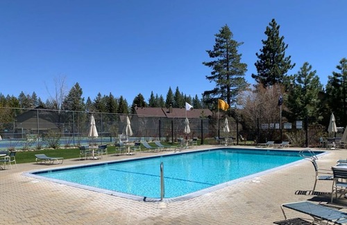 Lake Forest House | Eco-friendly Townhome Perfectly Located for all Local Fun
