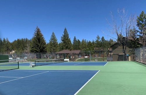 Lake Forest House | Eco-friendly Townhome Perfectly Located for all Local Fun