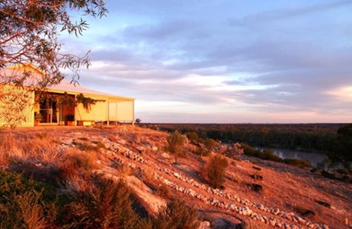 Taylorville House | Eco-house with Stunning Murray River views