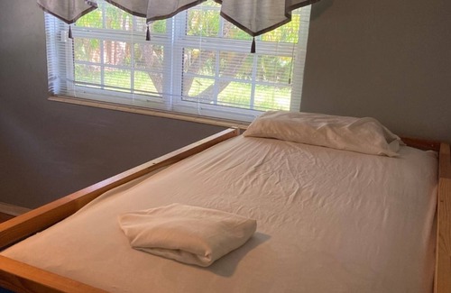 Seybold House | ECO SHARED GARDENIAN