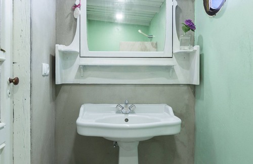 Ovar Bed & Breakfast | Eco Surf & Stay Resort Pine Forest by the Beach, Maceda, Porto, North Portugal