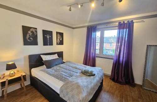 Meppen Apartment | EcoCube 143 - Balkon, 3Zimmer, Waschmaschine, Backofen, Badewanne, 5P