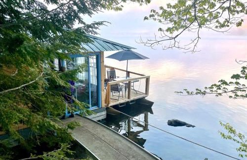Monmouth House | EcoIsland Events, Weddings, Families, Retreats