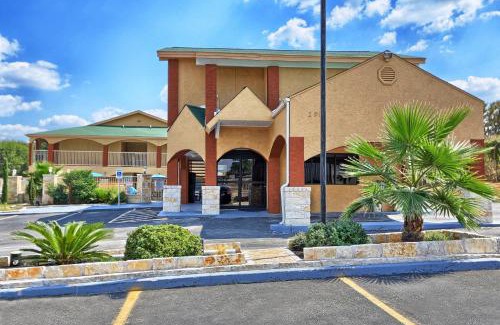 Parker Lane Cabin | Econo Lodge Austin South