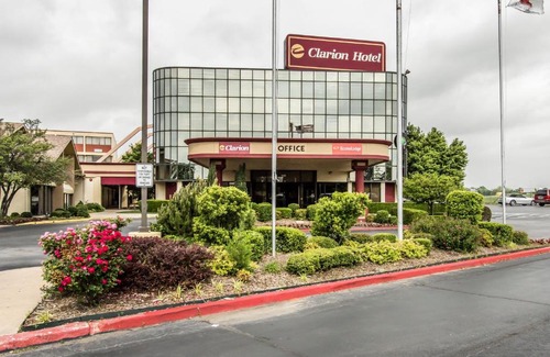 Broken Arrow Hotel | Econo Lodge Broken Arrow-Tulsa