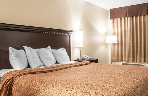 Big Flats Airport Hotel | Econo Lodge Elmira-Corning