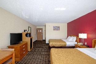 Wisconsin Dells Hotel | Econo Lodge Inn & Suites Wisconsin Dells