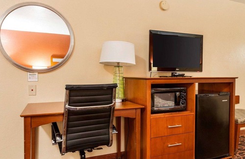 Jasper Hotel | Econo Lodge Jasper