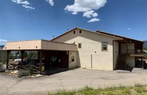 Eagle Nest Hotel | Econo Lodge