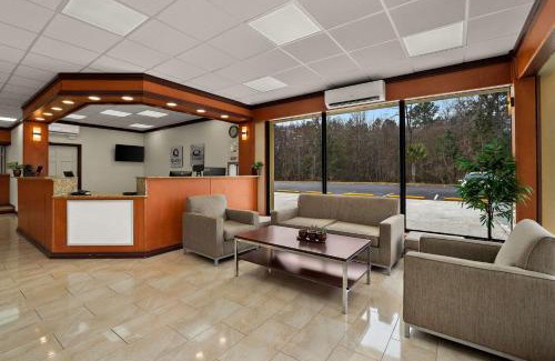 Yemassee Cabin | Econo Lodge