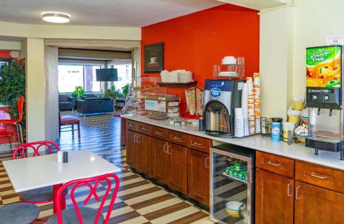 Weldon Cabin | Econo Lodge Weldon - Roanoke Rapids